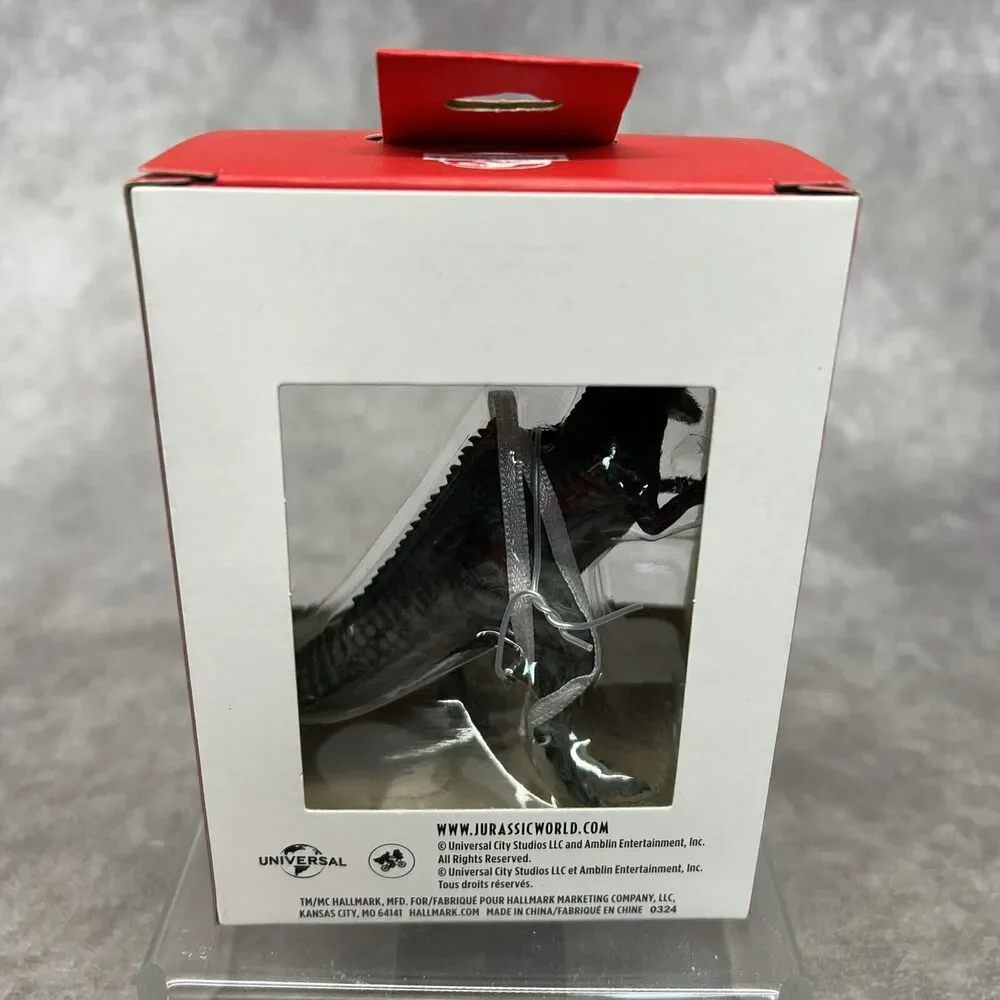 Hallmark Jurassic World Giganotosaurus Dinosaur Ornament - Picture 4 of 8